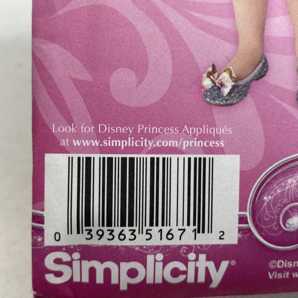 Simplicity Disney Princess 1671 Girls Dresses Sewing Pattern Sizes 1/2-4 Uncut - Picture 4 of 12